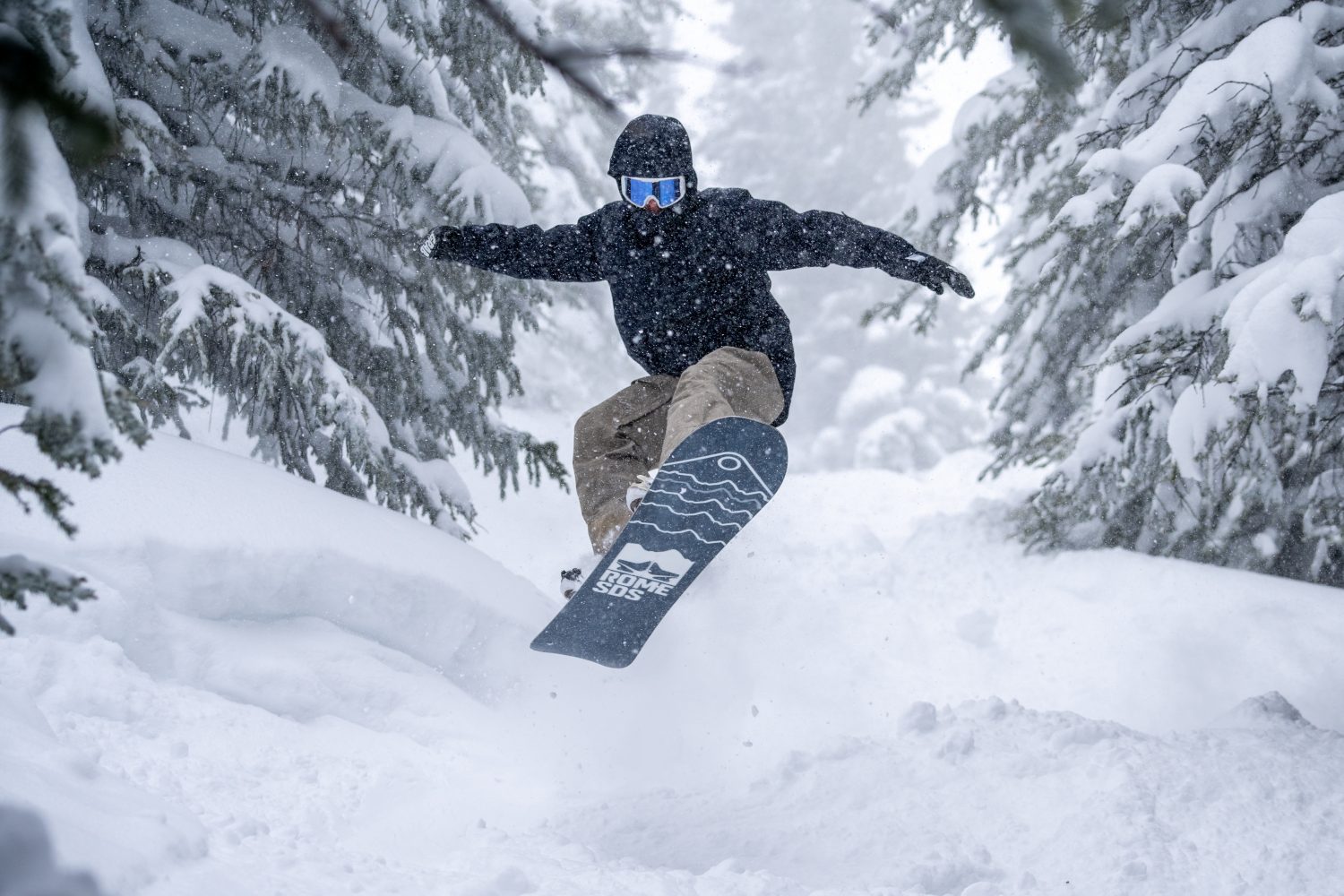 Why Skiing Is More Popular Than Snowboarding Blogging Hub